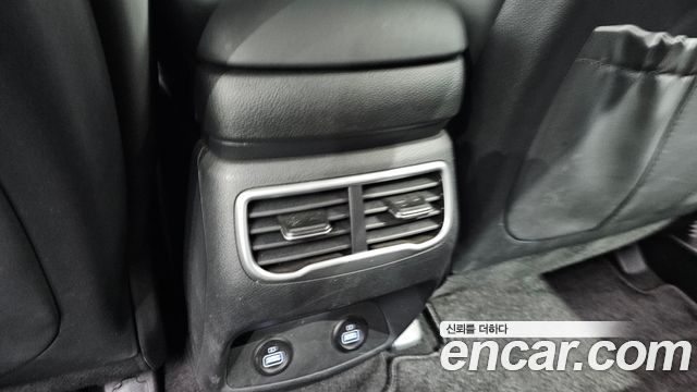 Hyundai Santafe 2023 — photo 33