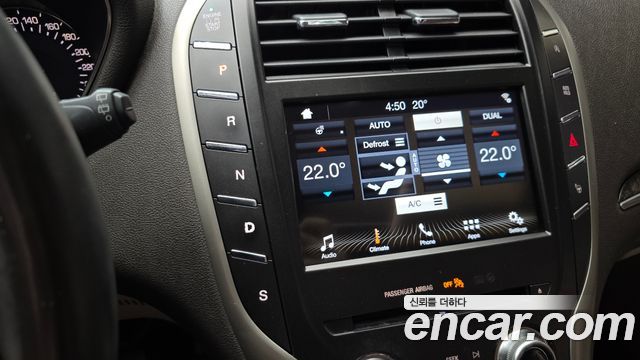 Lincoln MKC 2017 — photo 9