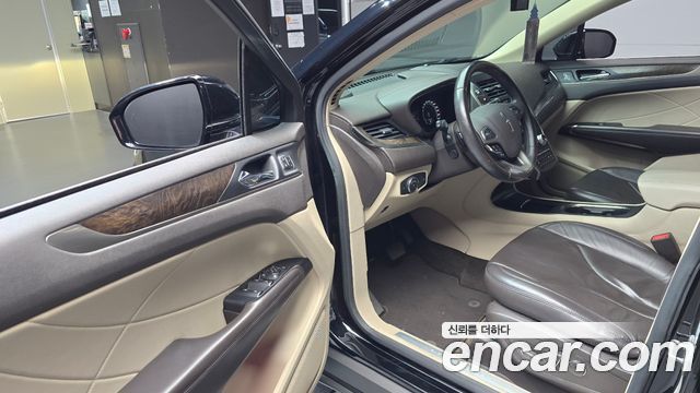 Lincoln MKC 2017 — photo 10