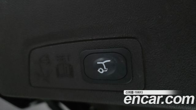 Lincoln MKC 2017 — photo 19