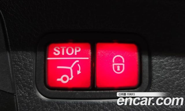 Mercedes-Benz GLB-Class 2023 — photo 19
