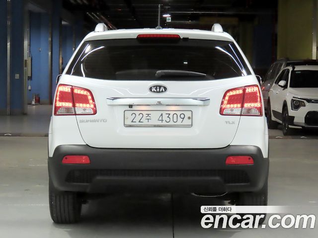 Kia Sorento 2012 — photo 4