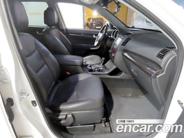 Kia Sorento 2012 — photo 11