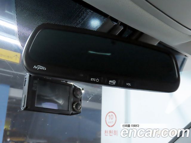 Kia Sorento 2012 — photo 16