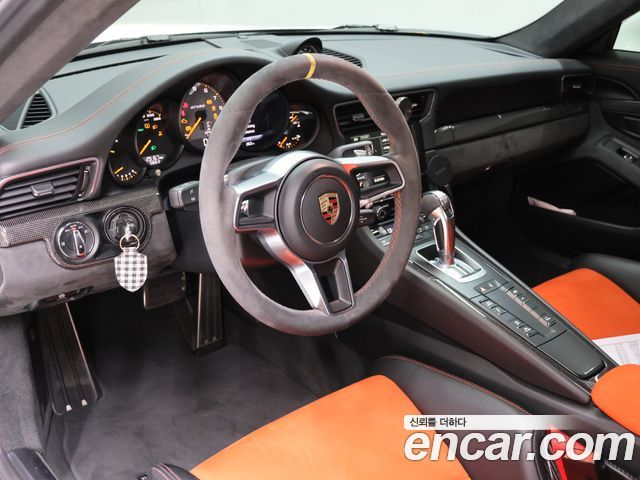 Porsche 911 2016 — photo 11