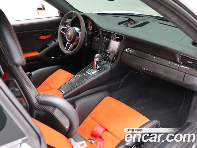 Porsche 911 2016 — photo 19