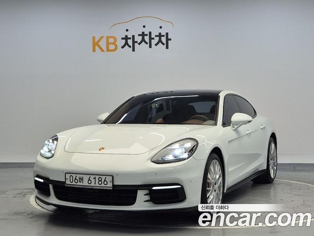 Porsche Panamera 2018 — photo 1