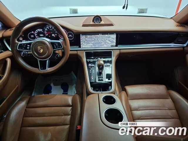 Porsche Panamera 2018 — photo 7