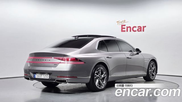 Genesis G90 2022 — photo 2