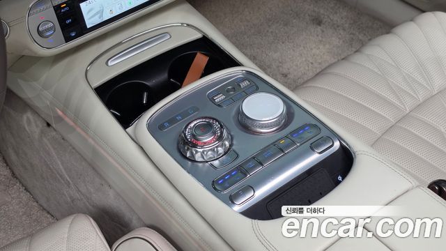 Genesis G90 2022 — photo 9