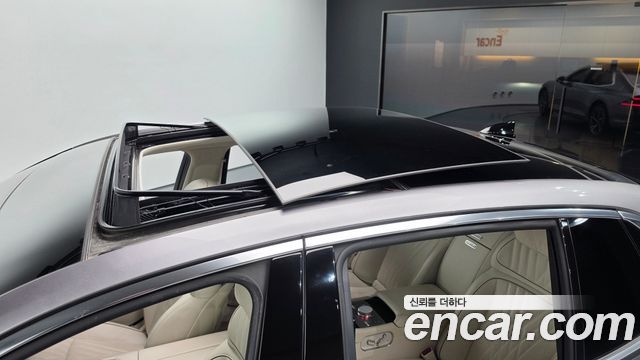 Genesis G90 2022 — photo 18