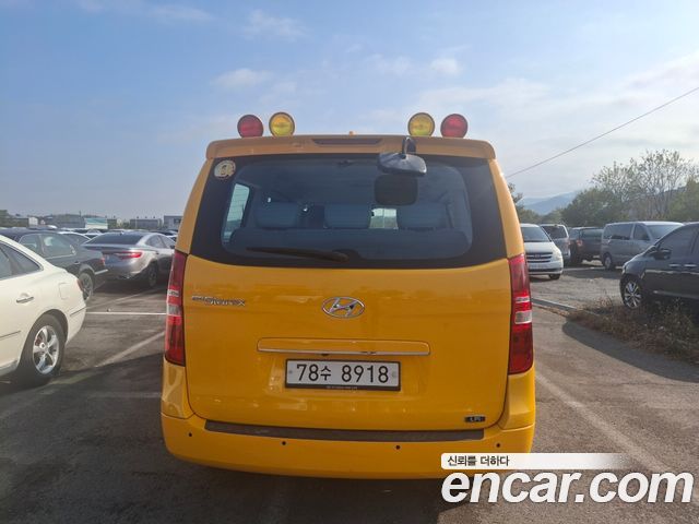 Hyundai Starex 2021 — photo 4