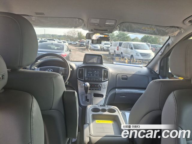 Hyundai Starex 2021 — photo 6