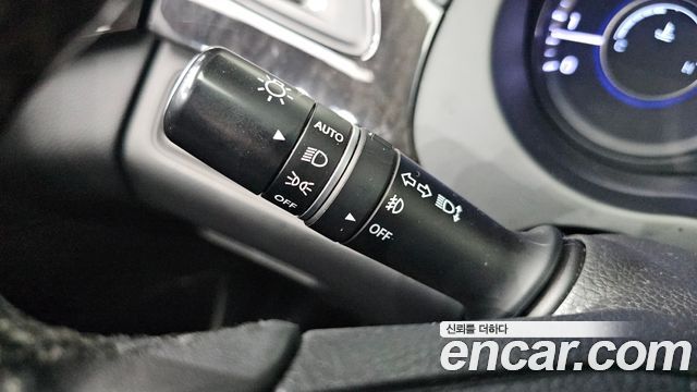Hyundai Grandeur 2016 — photo 25