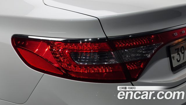 Hyundai Grandeur 2016 — photo 9