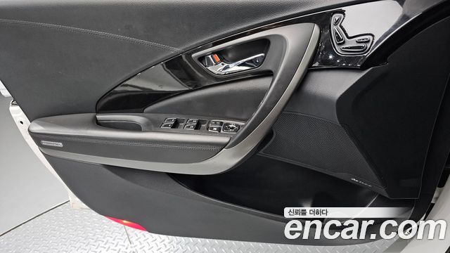 Hyundai Grandeur 2016 — photo 14
