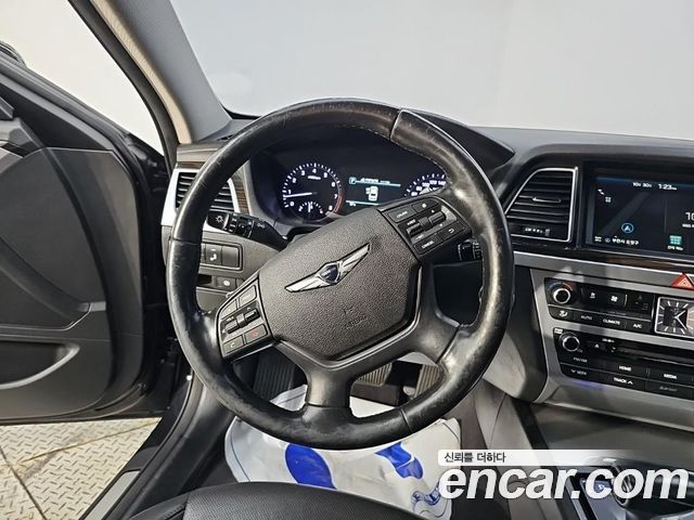 Genesis G80 2018 — photo 9
