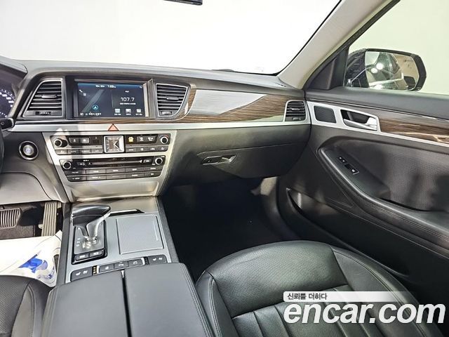 Genesis G80 2018 — photo 10