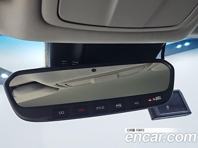 Genesis G80 2018 — photo 13