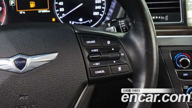 Hyundai Genesis 2015 — photo 22