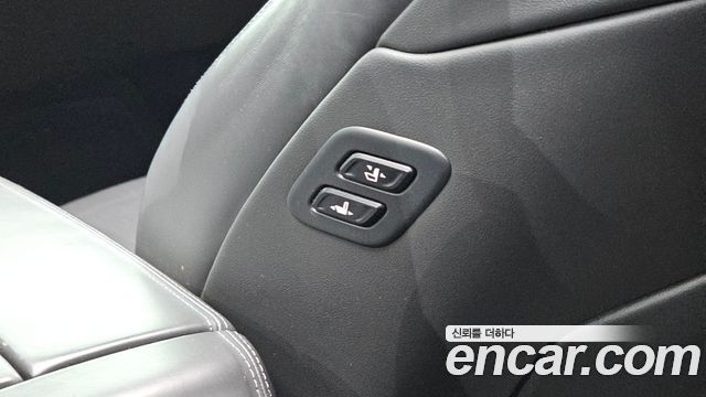Hyundai Genesis 2015 — photo 29