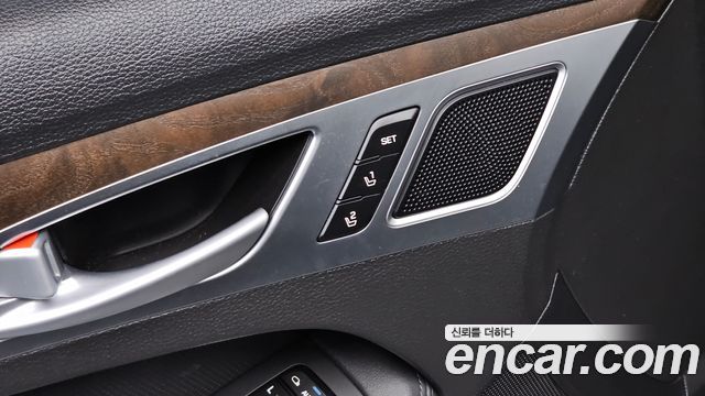 Hyundai Genesis 2015 — photo 31
