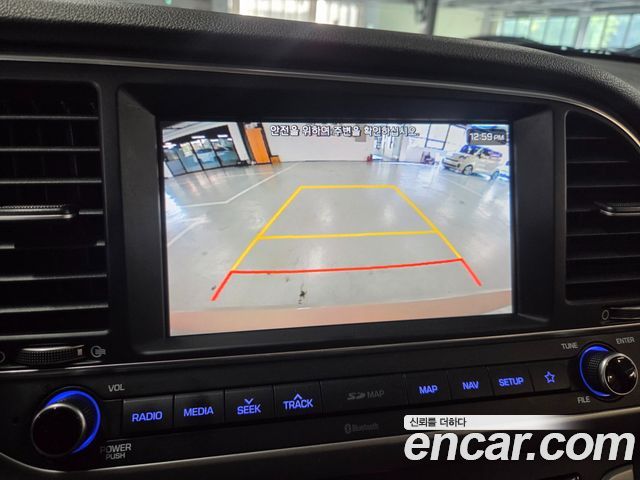 Hyundai AVANTE 2018 — photo 6
