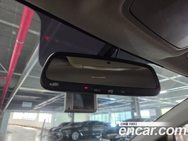 Hyundai AVANTE 2018 — photo 7