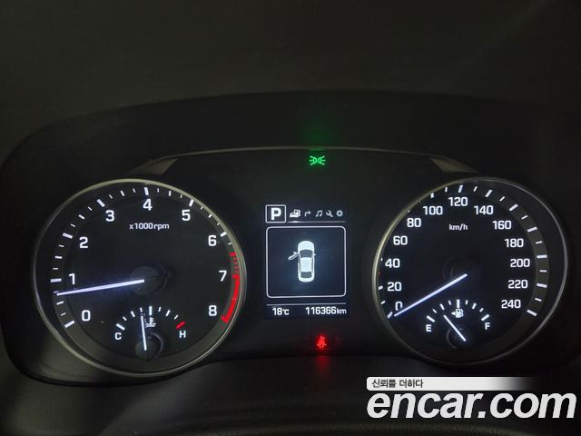 Hyundai AVANTE 2018 — photo 10