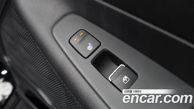 Hyundai Santafe 2023 — photo 18
