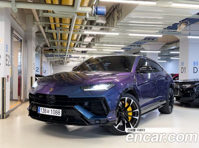 Lamborghini Urus 2024 — photo 1