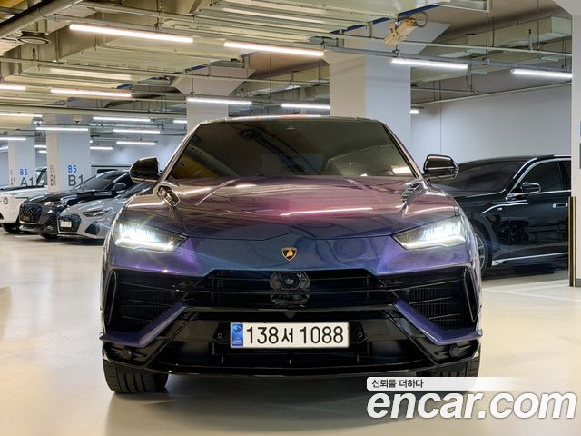 Lamborghini Urus 2024 — photo 2