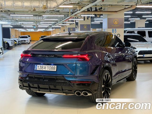 Lamborghini Urus 2024 — photo 3