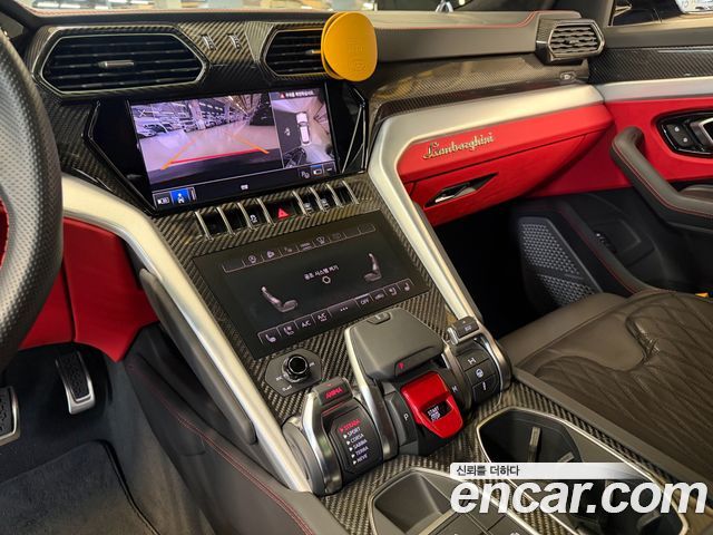 Lamborghini Urus 2024 — photo 8