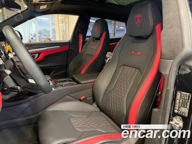 Lamborghini Urus 2024 — photo 10