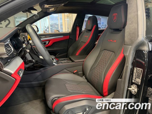 Lamborghini Urus 2024 — photo 12