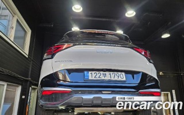 Kia Sportage 2023 — photo 2