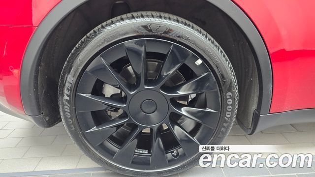 Tesla Model Y 2021 — photo 5