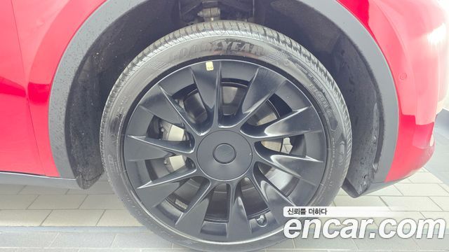 Tesla Model Y 2021 — photo 7