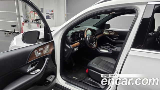 Mercedes-Benz GLS-Class 2021 — photo 10