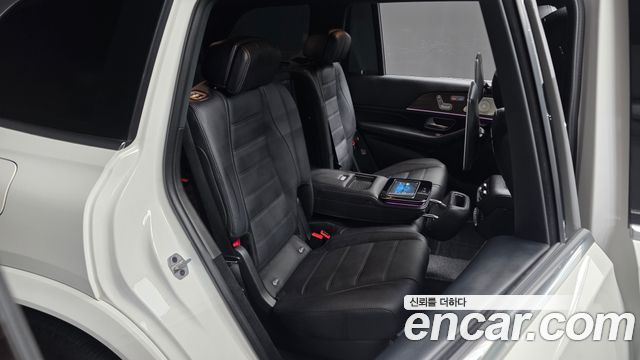 Mercedes-Benz GLS-Class 2021 — photo 11