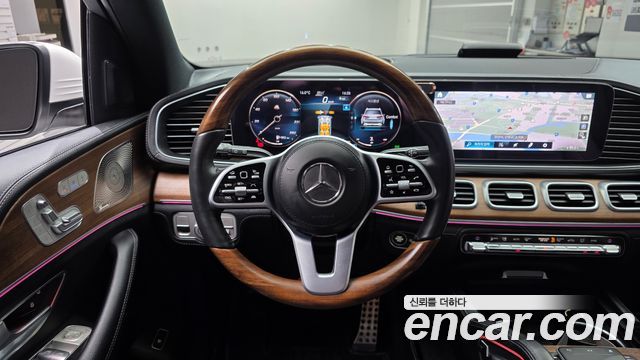 Mercedes-Benz GLS-Class 2021 — photo 14