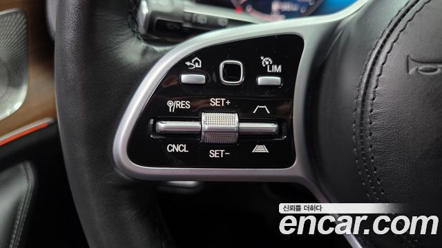 Mercedes-Benz GLS-Class 2021 — photo 18