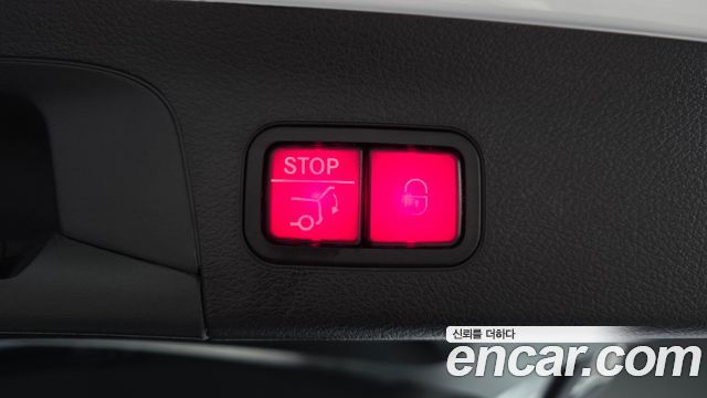 Mercedes-Benz GLS-Class 2021 — photo 19