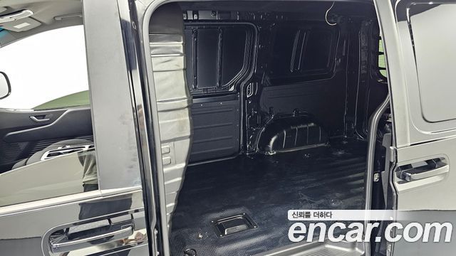 Hyundai Staria 2024 — photo 12