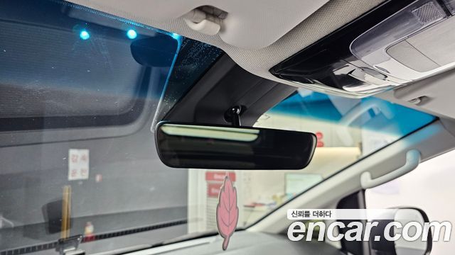 Hyundai Staria 2024 — photo 17