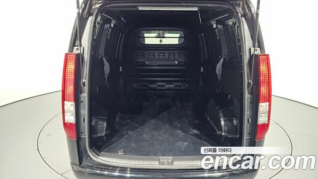 Hyundai Staria 2024 — photo 20