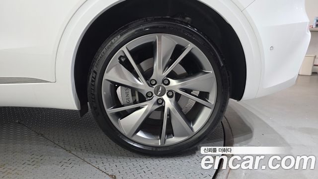 Genesis GV70 2023 — photo 7