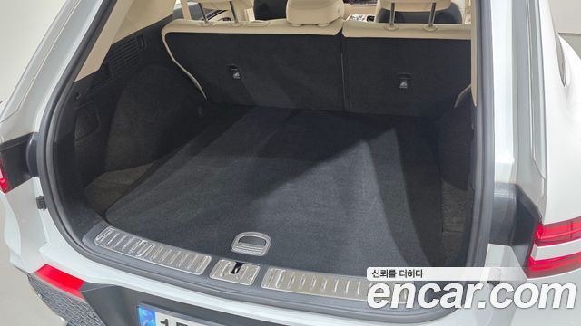 Genesis GV70 2023 — photo 33
