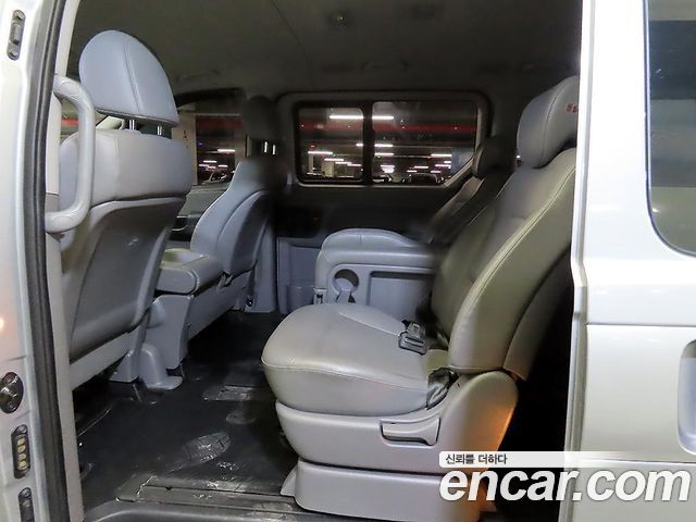 Hyundai Starex 2015 — photo 7